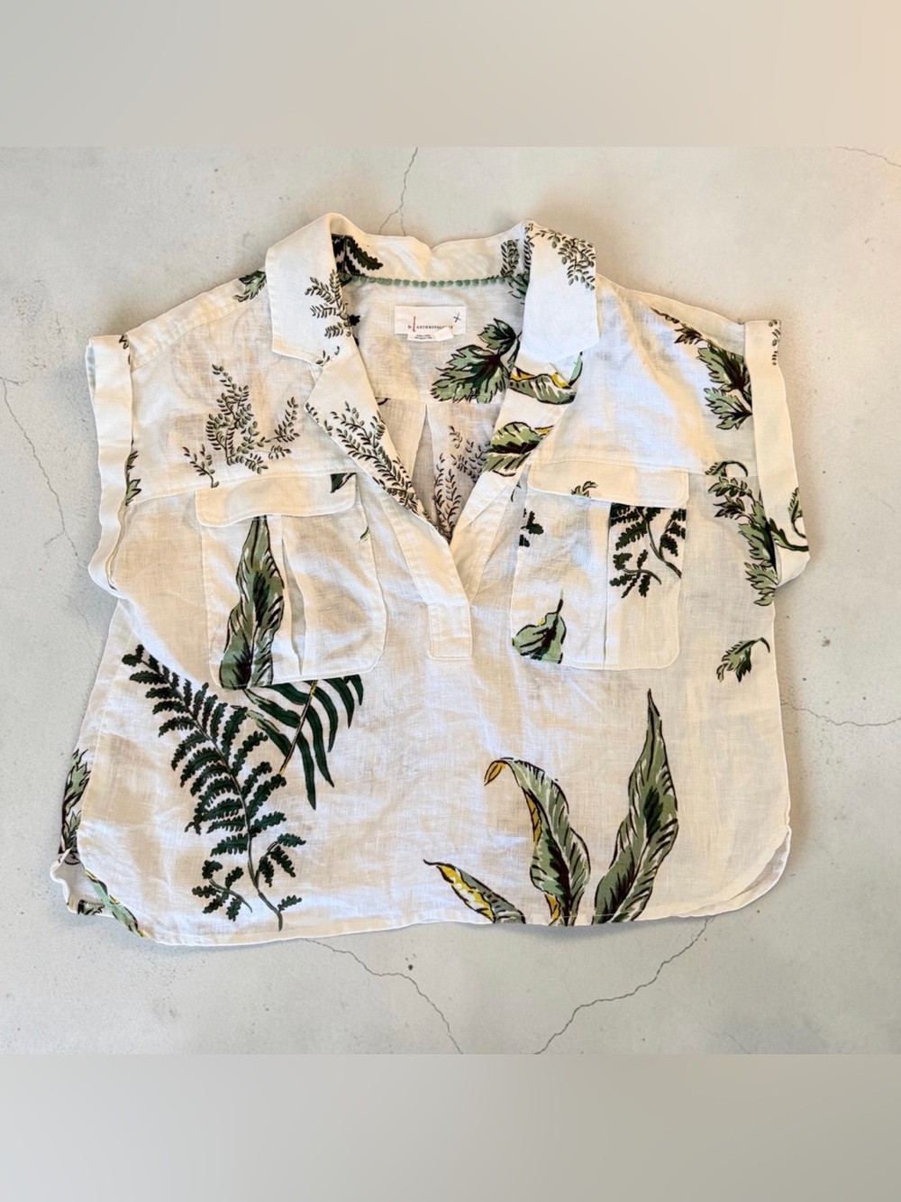 Anthropologie Urban Outfitters White Linen leaf print top MP